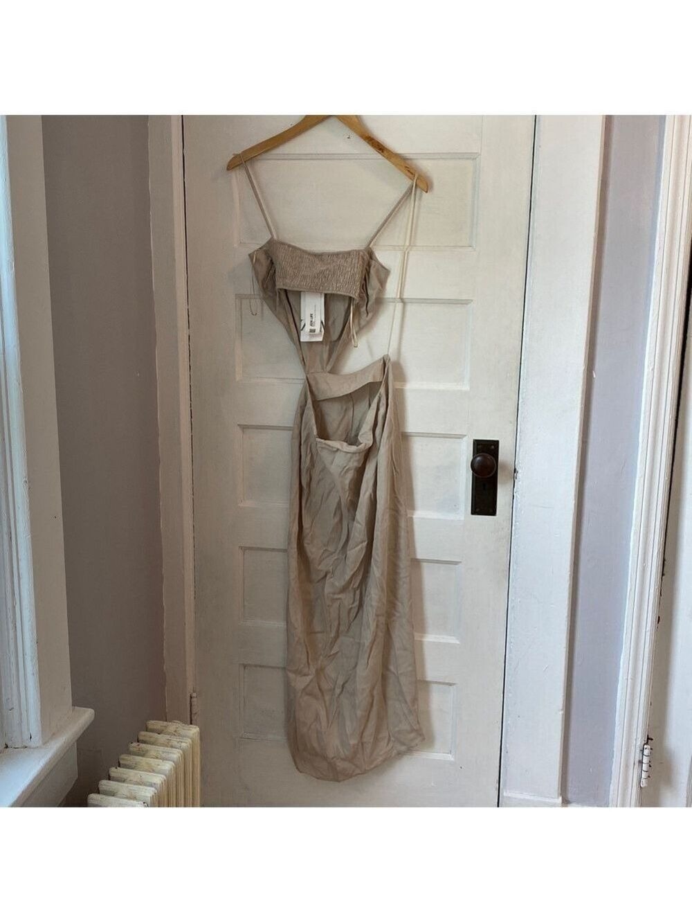 Zara Cut Out V-neck Beige Dress, Size S - Picture 7 of 15